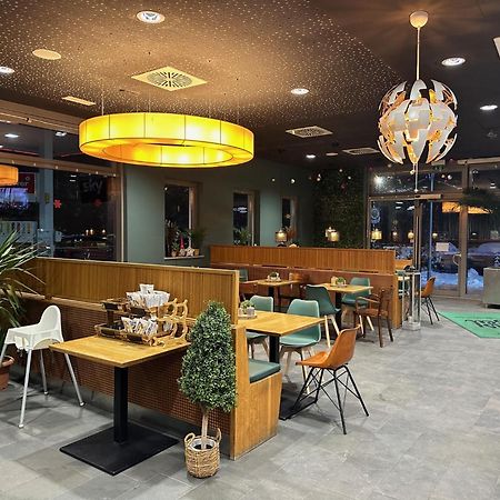 Auszeit Das Hotel Asbach-Baeumenheim Esterno foto