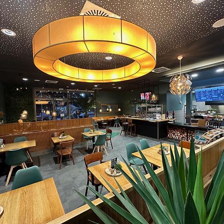 Auszeit Das Hotel Asbach-Baeumenheim Esterno foto